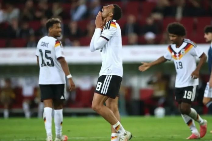 Yunani Ukir Sejarah, Bungkam Jerman Di Kandang 1