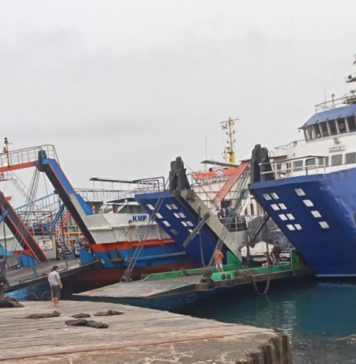 Air Laut Surut, Penyeberangan di Dermaga LCM Gilimanuk Terganggu