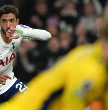 Tottenham Permalukan Chelsea di Stamford Bridge