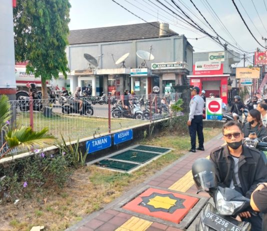 Antrean Beli BBM Masih Mengular! Warga Tunggu Sampe Jam 2 Pagi Ternyata Zonk