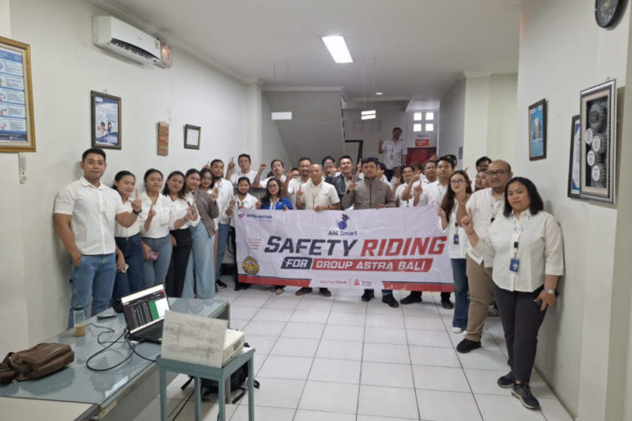 Astra Motor Bali Edukasi Safety Riding Kepada 40 Karyawan FIF Group 1