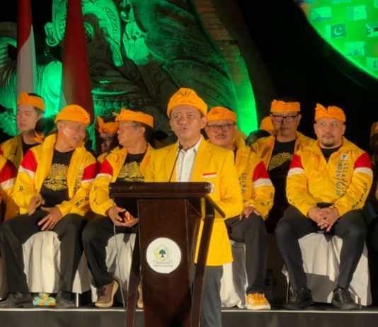 Bahlil Tegaskan Golkar Bukan Partai Milik Keluarga