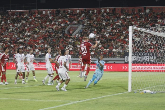 Bali United Pesta Gol Lawan Persijap, Jort Van Der Sande Cetak Hattrick 1