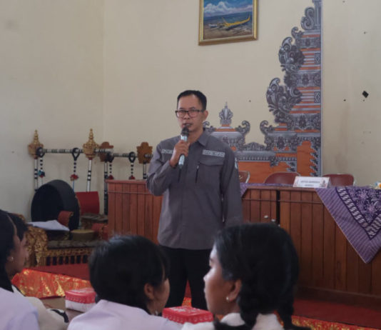 Bawaslu Bangli Edukasi Siswa SLB, Tegaskan Hak Politik Disabilitas Setara