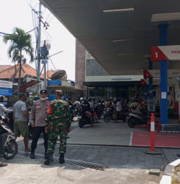 Bupati Gianyar Bersurat ke Gubernur dan Kementerian ESDM untuk Tuntaskan Kelangkaan BBM