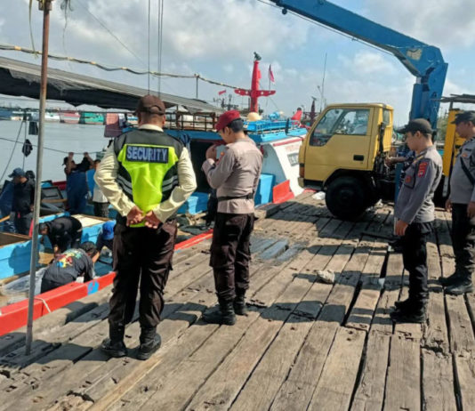 Cegah Penyelundupan Barang Terlarang, Polsek Benoa Rutin Periksa Kapal yang Bersandar