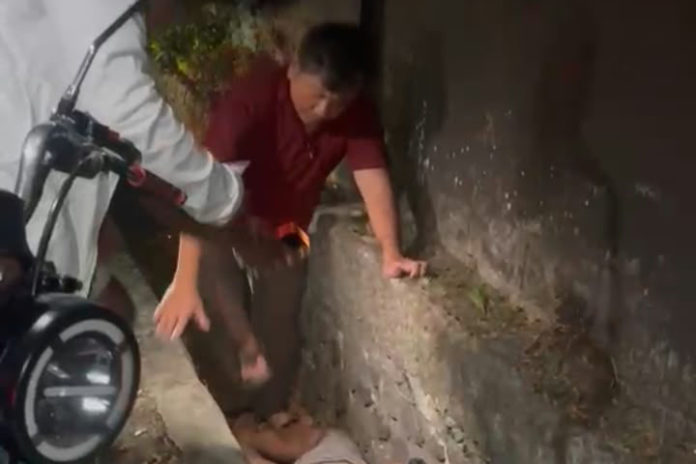 Diduga Terjatuh, Pemotor Ditemukan Tewas Di Got 1
