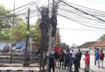 Diskominfo Tabanan Lakukan Pengecekan Relokasi Kabel Fiber Optik