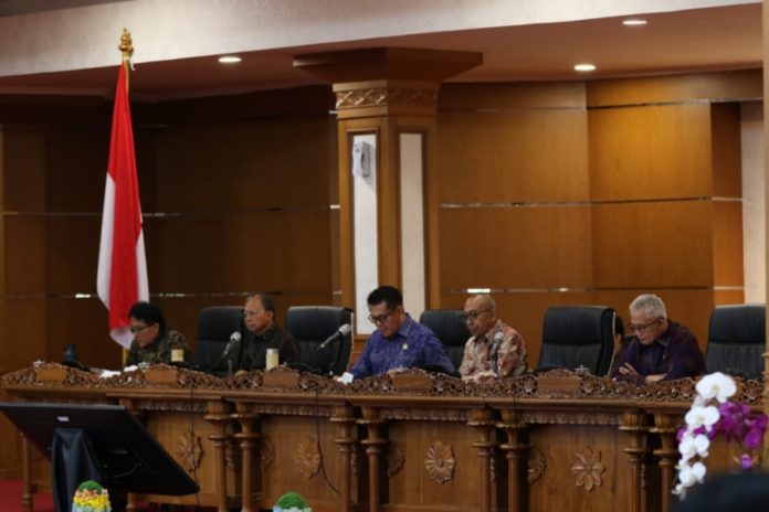 Gubernur Koster Siapkan BTT Rp150 Miliar, Target PAD Bali 2027 Tembus Rp4,5 Triliun 1