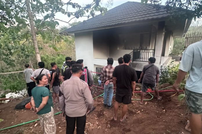 Gudang Vila Di Nusa Penida Terbakar, Kerugian Capai Rp500 Juta 1