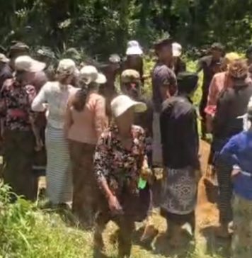Isak Tangis Iringi Prosesi Pemakaman Sopir Truk Dibakar Bosnya