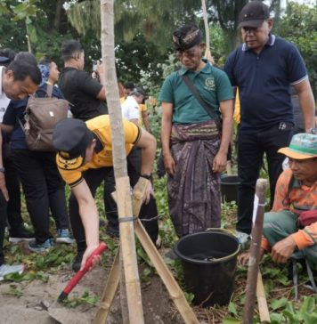 Kapolda Bali Ajak Masyarakat Rawat Alam