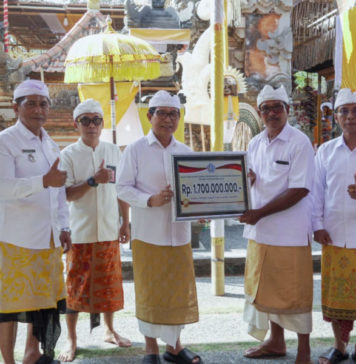 Karya Ngenteg Linggih di Pura Pucak Arantaja, Bupati Adi Arnawa Tegaskan Komitmen Kesejahteraan Petani