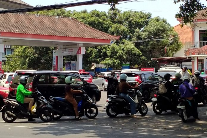 Kelangkaan BBM Di Bali Terus Berulang, DPRD Bali Minta Pertamina Jujur 1