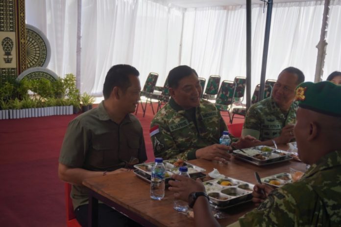 Kunjungi Markas Yonif TP 928/BSY Gilimanuk, Menhan Dorong Sinergi Pemda TNI 1