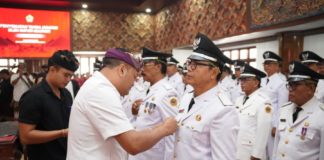 Lantik 26 Perbekel Terpilih, Bupati Gianyar Tekankan Sinergi Pembangunan Desa-Kabupaten