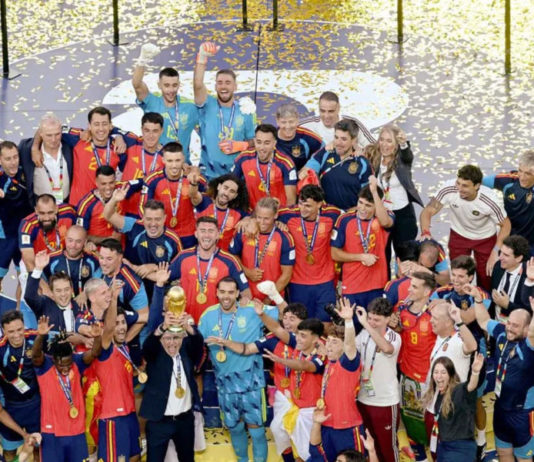 Luis de la Fuente Dinobatkan Pelatih Terbaik Dunia 2026