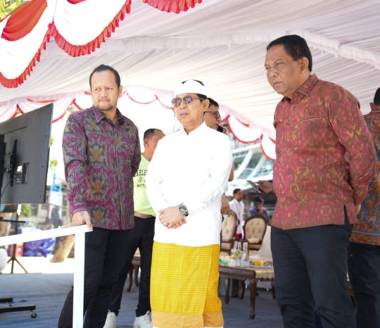 Megawati Bersama Pimpinan Bali dan Badung Tinjau Penanganan Abrasi Pantai Kuta