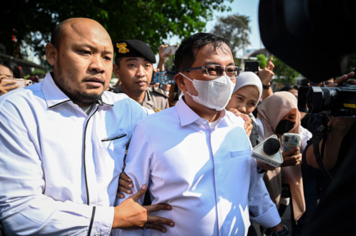 OTT Di BNPB, KPK Tahan 5 Tersangka 1