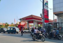 Pasokan BBM Berkurang, Antrean Kendaraan Mengular di Sejumlah SPBU Buleleng