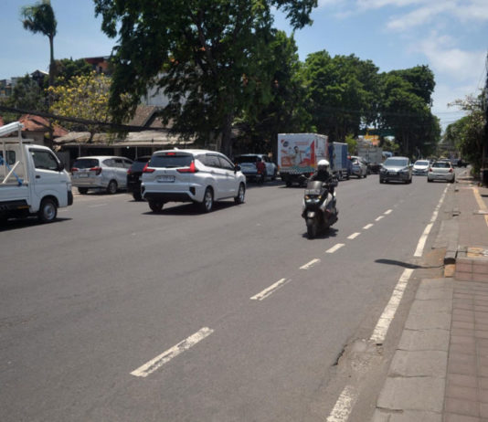 Target Rampung Desember, Pengerjaan Jalan Hang Tuah Timur Masuk Pemasangan Plat dan Pengaspalan