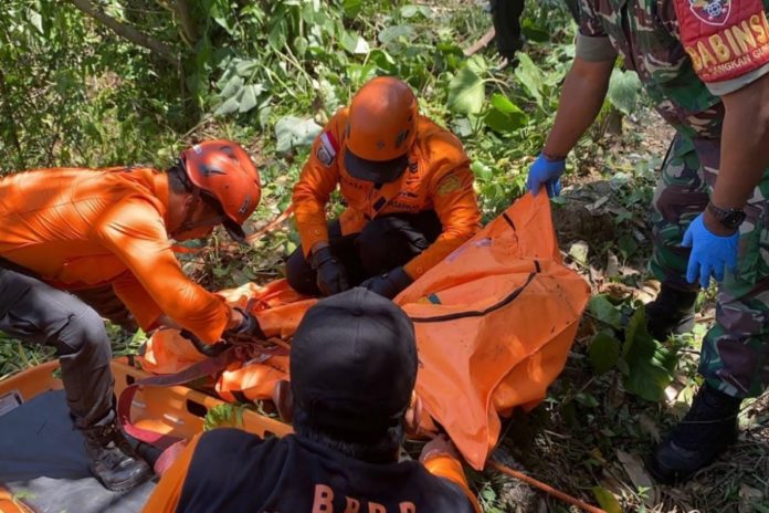 Petik Manggis, Anak Anak Temukan Lansia Tewas Di Dasar Jurang 1