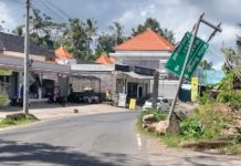 Plang Penunjuk Arah Depan Pasar Yangapi Rusak Berbulan-bulan, Dishub akan Cek Ulang ke Lokasi