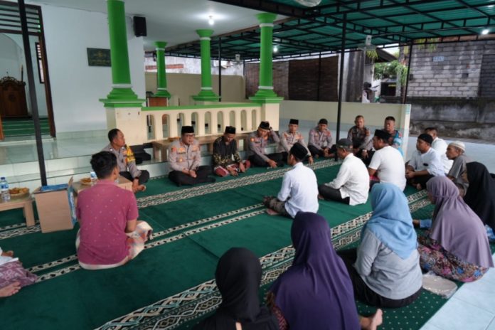 Polres Gianyar Ajak Jamaah Masjid Al Abror Waspadai Peredaran Narkoba 1