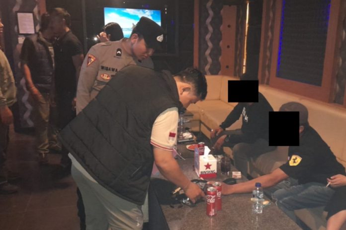 Polres Gianyar Dan BNNK Sidak THM Di Desa Lebih 1