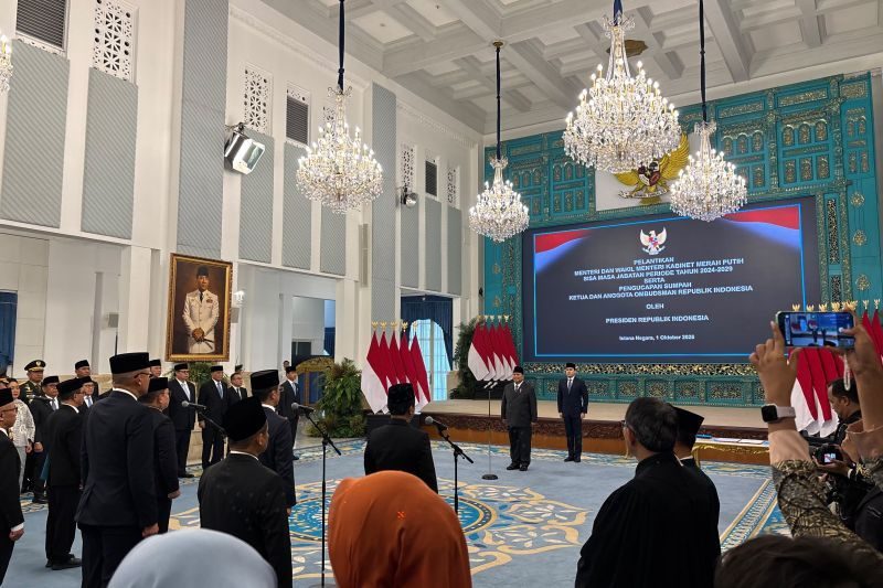 Presiden Reshuffle Kabinet, Lantik KSP hingga Menteri Luar Negeri