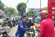 Antisipasi Pengantre BBM Tumbang, Polres Tabanan Siagakan Tim Medis