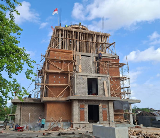 Progres Pembangunan Tugu Singasana Capai 50 Persen
