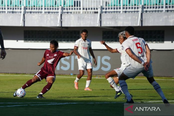 PSM Bungkam Persebaya, Naik Ke 10 Besar Klasemen 1