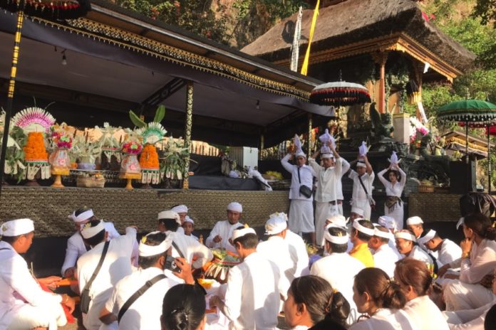 Pujawali Purnama Kelima Di Merajan Agung Kayuan Songan, Puncak Karya Digelar 25 Oktober 1