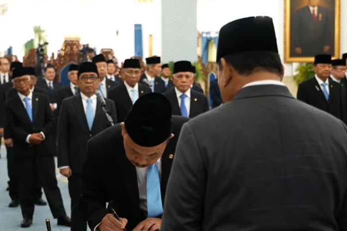 Qodari Jabat Sekretaris Wantimpres, Presiden Lantik Kepala Bakom Baru 1