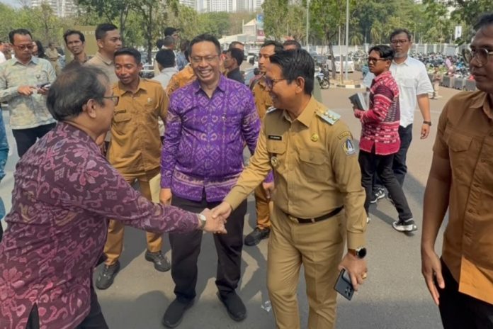 Rakornas TPAKD 2026, Bupati Adi Arnawa Dorong Akses Permodalan UMKM Lewat Sidi Kumbara 1