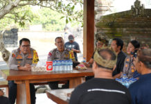 Rembug Warga di Sukawati, Kapolres Gianyar Ajak Masyarakat Kemenuh Aktif Cegah Kriminalitas