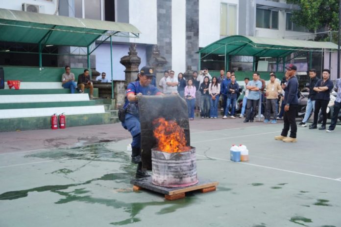 pelatihan kesiapsiagaan kebakaran