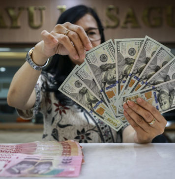 Rupiah Hari Ini, Nilai Tukar Kembali ke Rp18.000 per Dolar