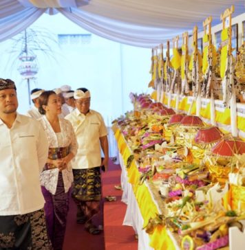 Semangat Menyama Braya, Desa Adat Punggul Gelar Karya Massal di Balai Budaya