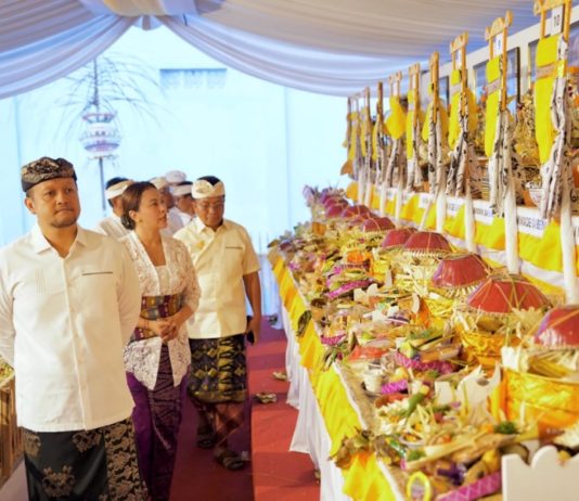 Semangat Menyama Braya, Desa Adat Punggul Gelar Karya Massal di Balai Budaya