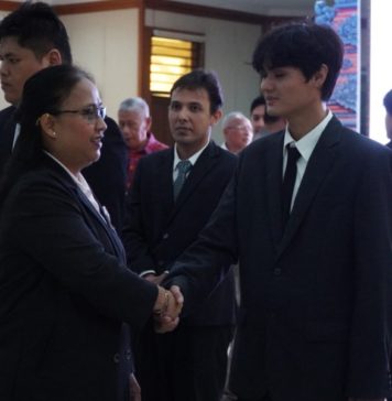 Sepuluh Anak Berkewarganegaraan Ganda Dikukuhkan Menjadi WNI