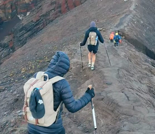 Serangkaian Pujawali Pura Pasar Agung Besakih Giri Tohlangkir, Aktivitas Pendakian Gunung Agung akan Ditutup