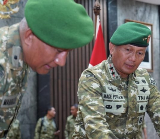 Sertijab Digelar di Mabesad, Mayjen TNI Putra Widiastawa Jabat Pangdam IX/Udayana
