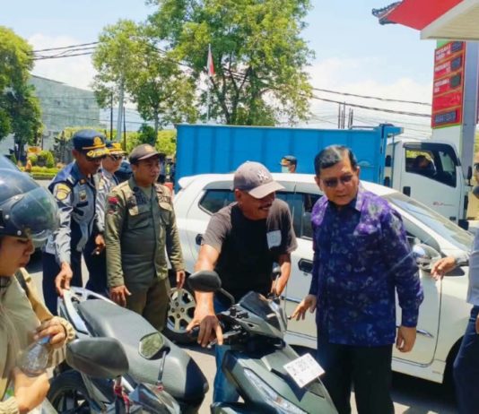 Stok BBM Lampaui Normal, Antrean Sejumlah SPBU di Buleleng Terurai