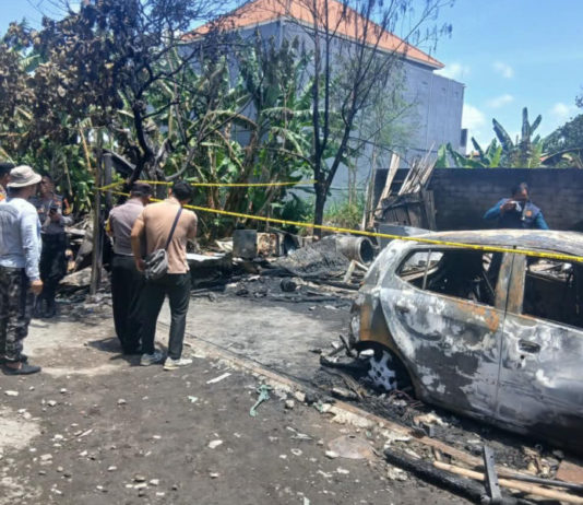 Tempat Potong Ayam di Kesiman Terbakar, Kerugian Rp300 Juta