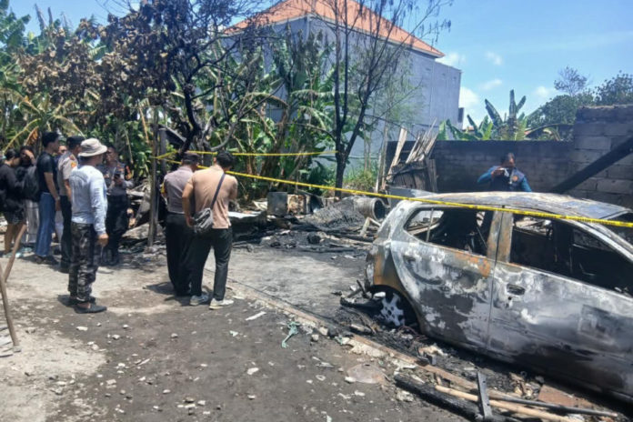Tempat Potong Ayam Di Kesiman Terbakar, Kerugian Rp300 Juta 1