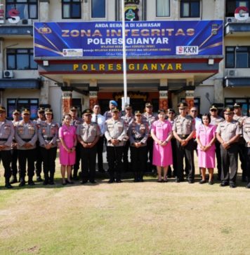 Tiga Personel Polres Gianyar Naik Pangkat Pengabdian
