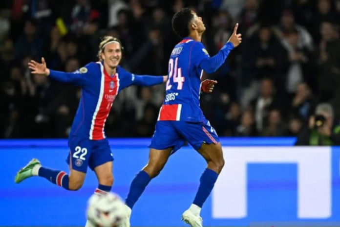 Tundukkan Lyon, PSG Rebut Posisi Puncak Klasemen Liga Prancis 1