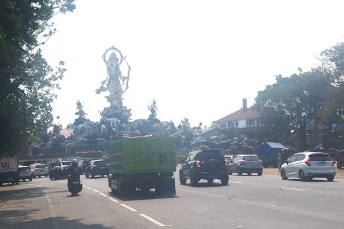 Urai Kemacetan Di Titi Banda, Polsek Dentim Optimalkan Peran Polantas 1
